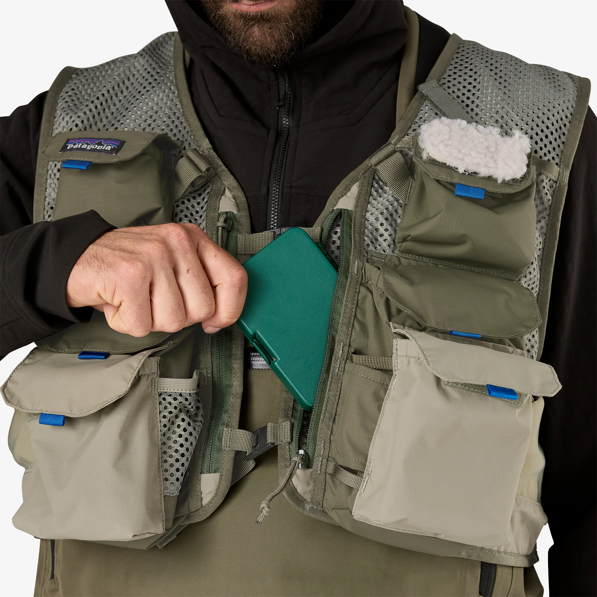 Stealth Pack Fishing Vest - Image 4