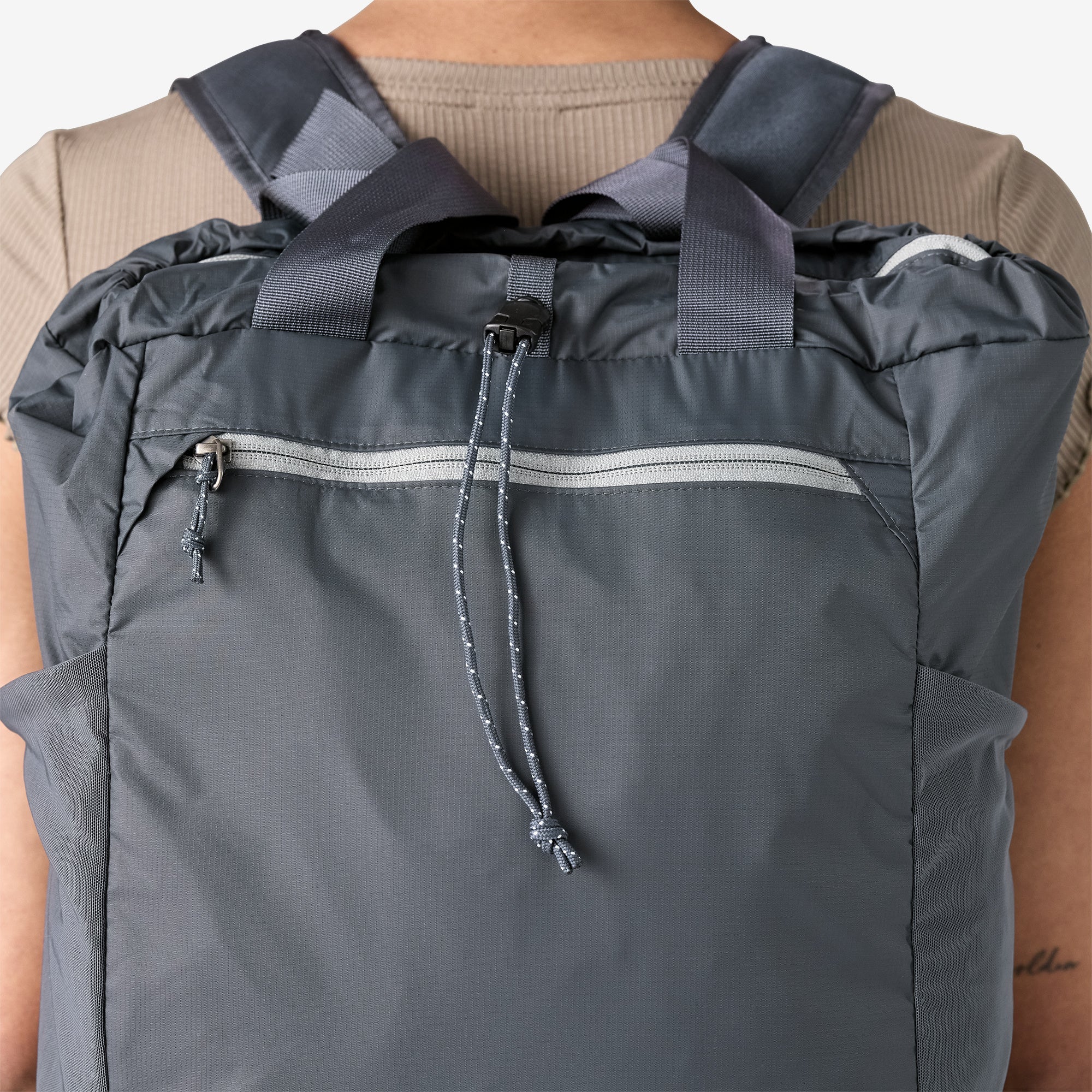 Terravia Tote Pack 24L - Image 6