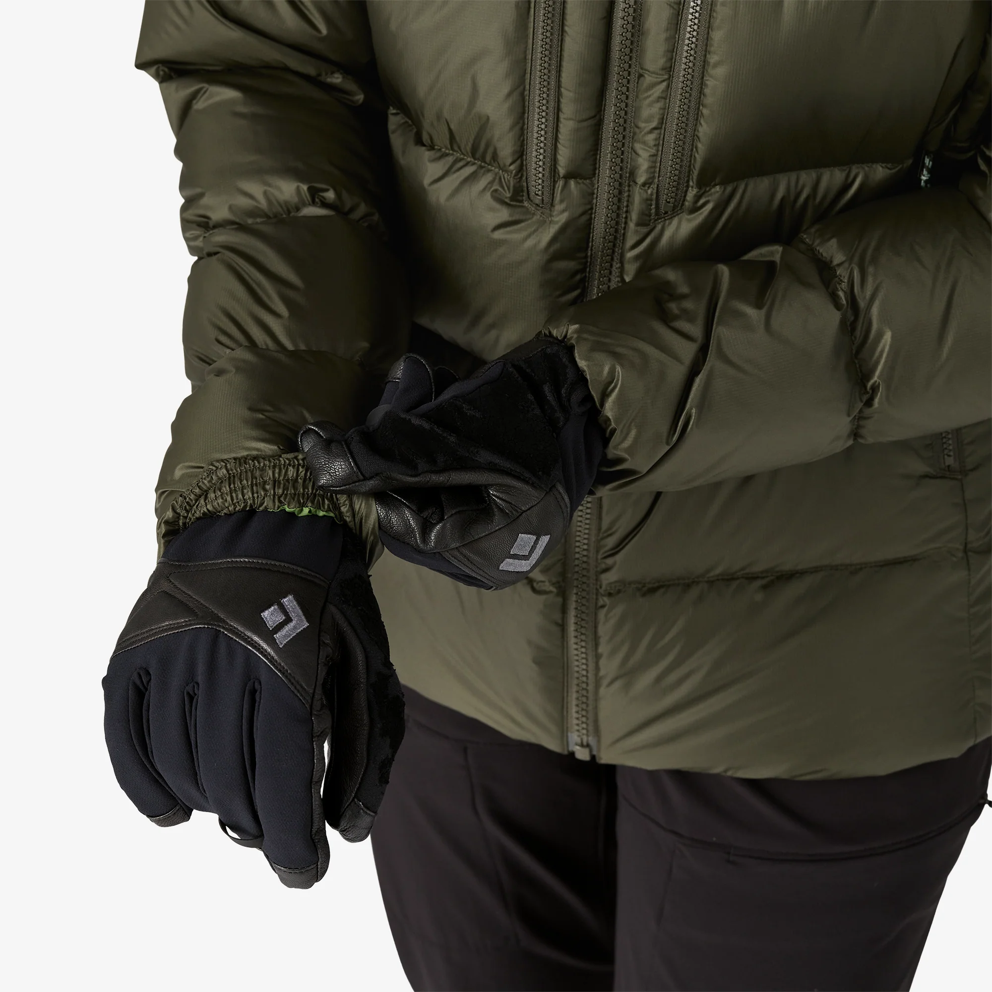 Women's Fitz Roy Down Hoody - Image 7
